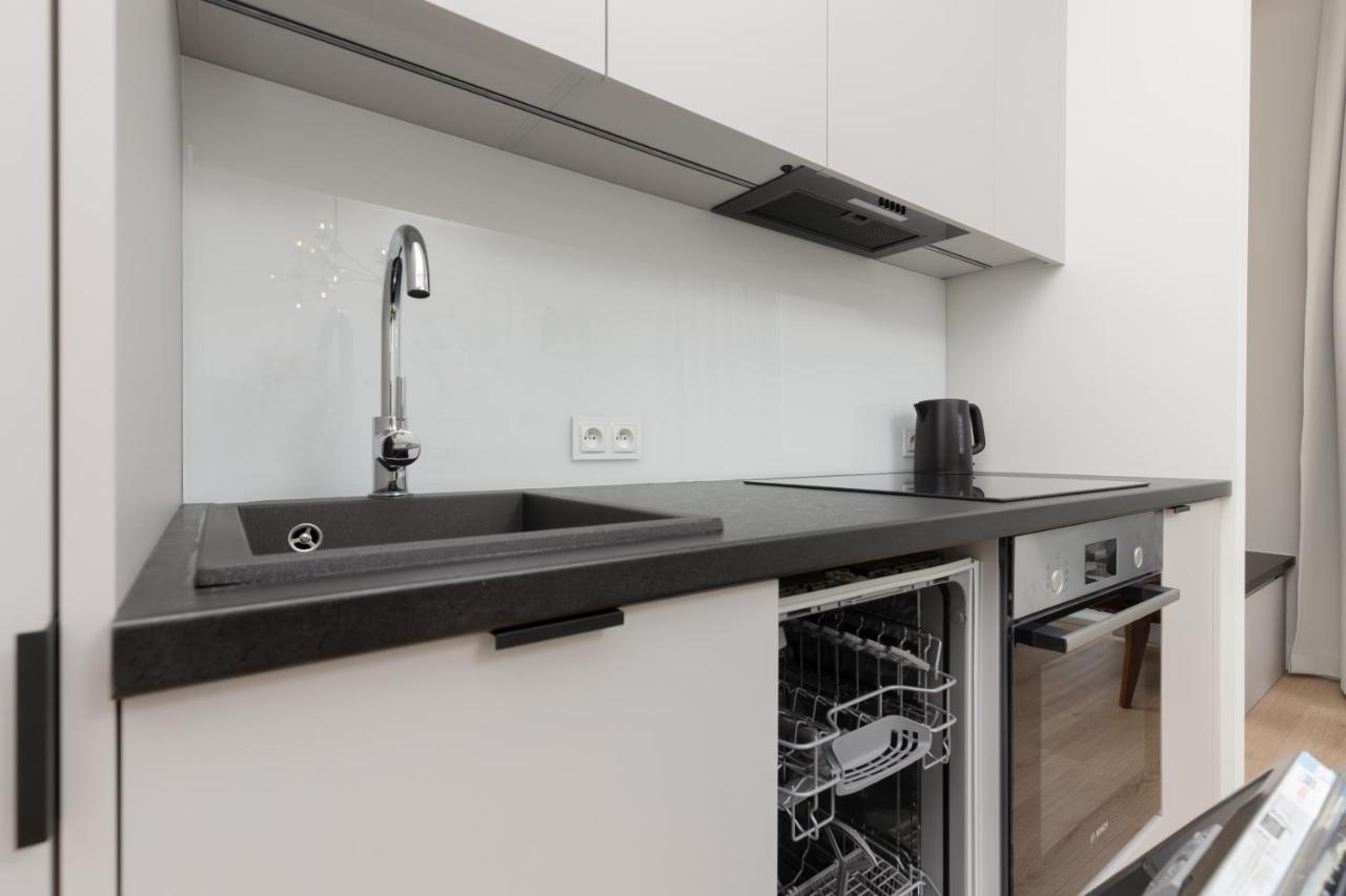 Fashionable Center By Renters Apartmán *