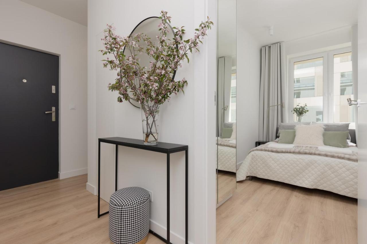 Fashionable Center By Renters Apartmán